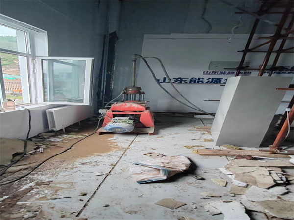 广丰地基基础下沉墙体裂缝加固注浆顶升施工