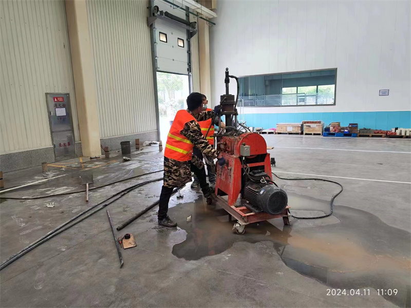 广丰厂房地面下沉塌陷注浆加固施工